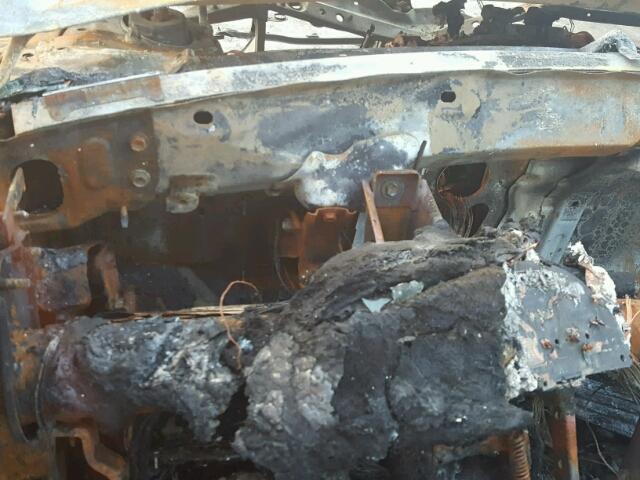 4T1BF32K82U521935 - 2002 TOYOTA CAMRY LE/X BURN photo 8