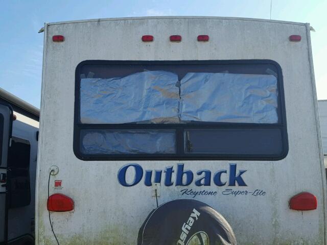 4YDT29528BB452241 - 2011 OTHR OUTBACK WHITE photo 5