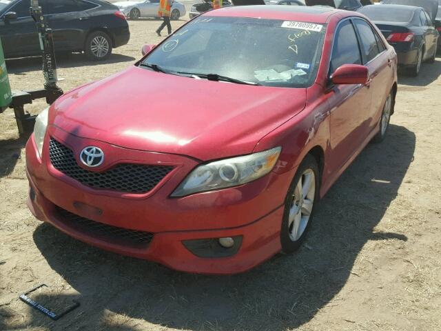 4T1BF3EK6BU645651 - 2011 TOYOTA CAMRY RED photo 2