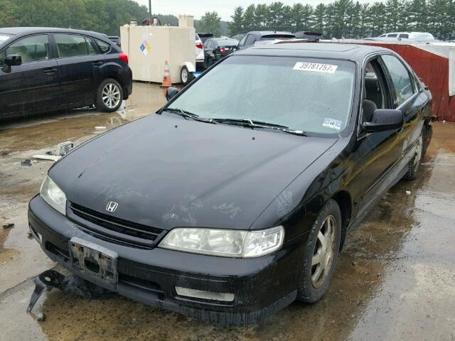 1HGCD5551RA148962 - 1994 HONDA ACCORD EX BLACK photo 2