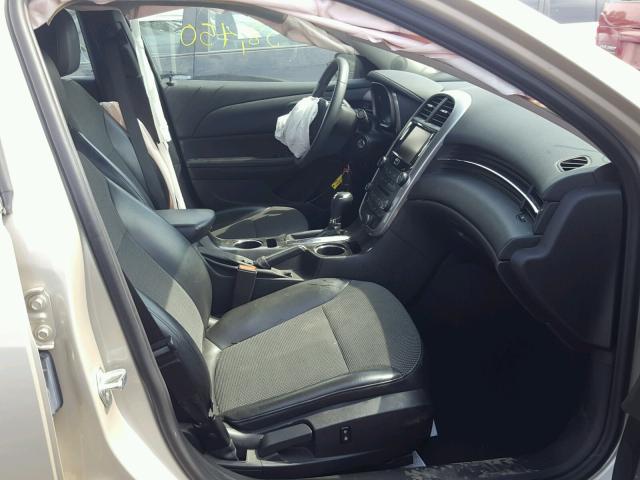 1G11C5SAXGF147456 - 2016 CHEVROLET MALIBU LIM 金色 照片 5