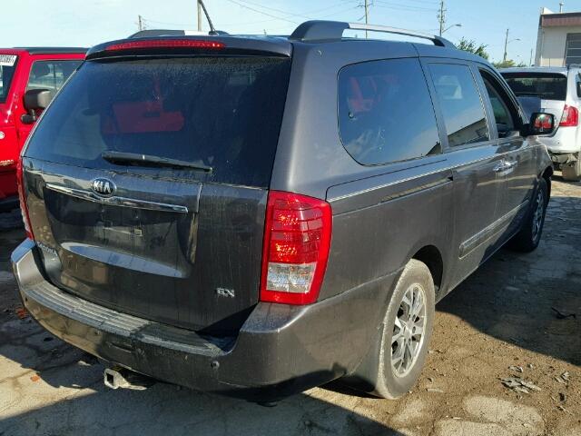 KNDMH4C78E6574117 - 2014 KIA SEDONA EX SILVER photo 4