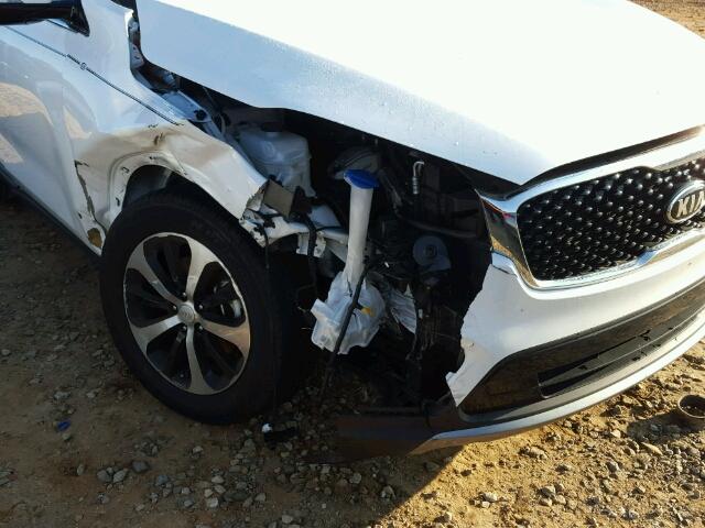5XYPH4A57GG148045 - 2016 KIA SORENTO EX WHITE photo 9
