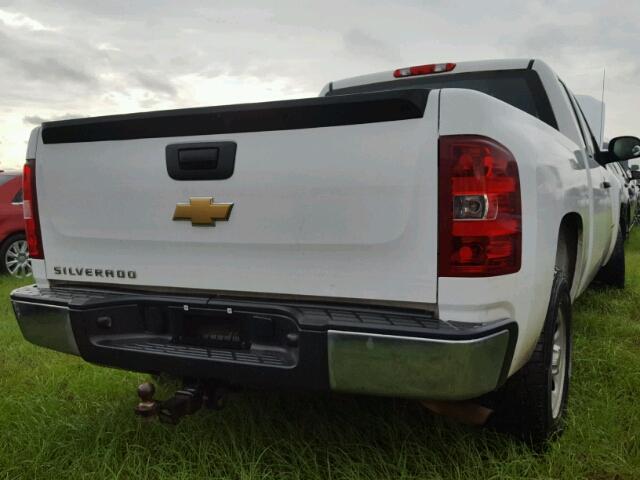 1GCRCPEA8DZ374205 - 2013 CHEVROLET SILVERADO WHITE photo 4