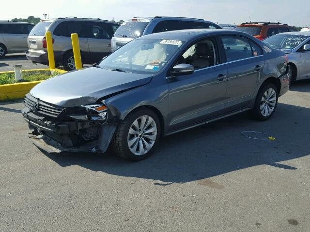 3VWDP7AJXDM456083 - 2013 VOLKSWAGEN JETTA SE 灰色 照片 2