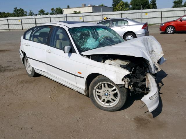 WBAAM333XXFP55015 - 1999 BMW 323I AUTOM WHITE photo 1