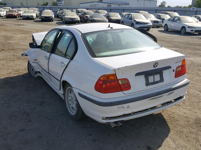 WBAAM333XXFP55015 - 1999 BMW 323I AUTOM WHITE photo 3