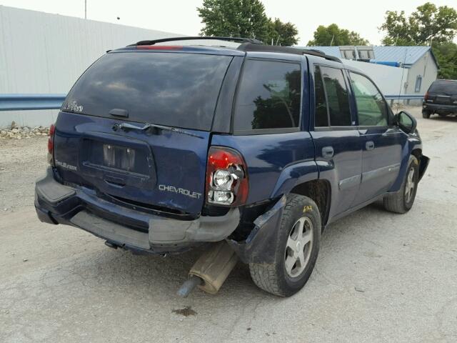 1GNDT13S242250630 - 2004 CHEVROLET TRAILBLAZE BLUE photo 4