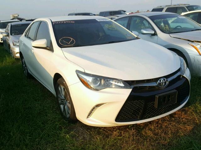 4T1BF1FK6GU155561 - 2016 TOYOTA CAMRY LE WHITE photo 1