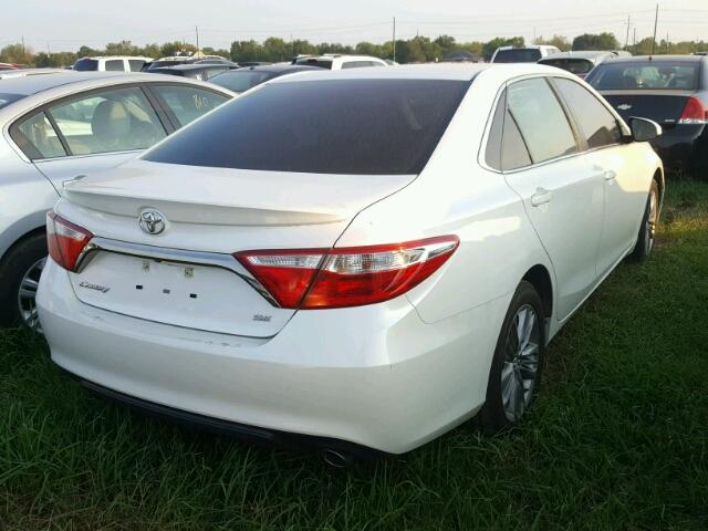 4T1BF1FK6GU155561 - 2016 TOYOTA CAMRY LE 白色 照片 4