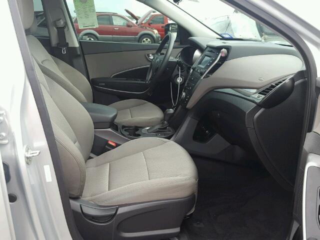 5XYZU3LB1GG358142 - 2016 HYUNDAI SANTA FE S 银色 照片 5