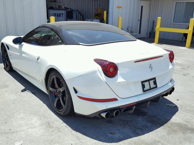 ZFF77XJA4G0214849 - 2016 FERRARI CALIFORNIA WHITE photo 3