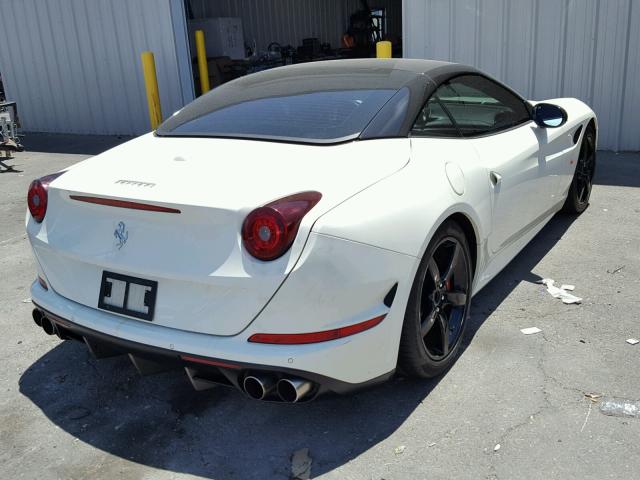 ZFF77XJA4G0214849 - 2016 FERRARI CALIFORNIA WHITE photo 4