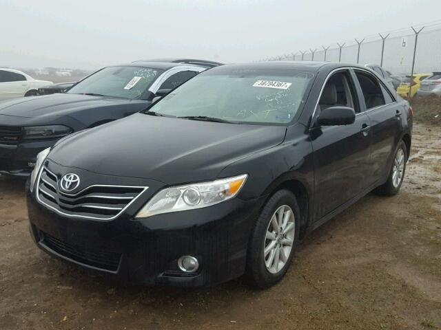 4T1BK3EK2AU105191 - 2010 TOYOTA CAMRY BLACK photo 2