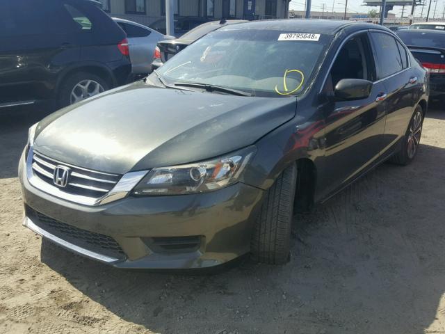 1HGCR2F53FA110403 - 2015 HONDA ACCORD SPO Жасыл фото 2