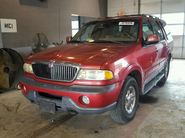 5LMPU28L5XLJ09407 - 1999 LINCOLN NAVIGATOR 红色 照片 2