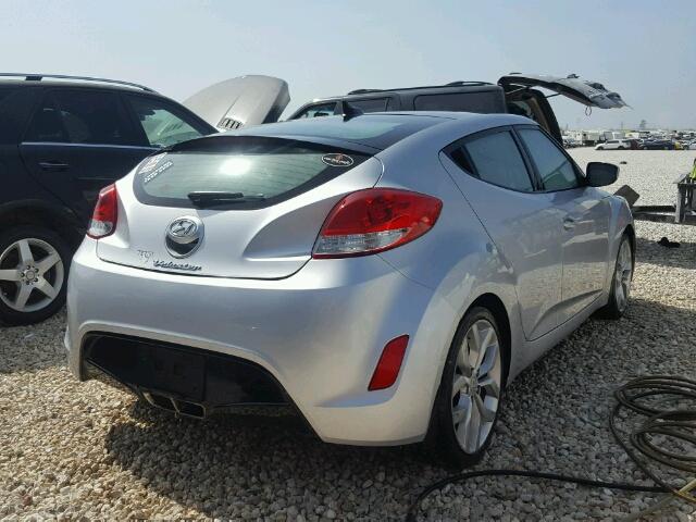 KMHTC6AD9CU077547 - 2012 HYUNDAI VELOSTER B SILVER photo 4