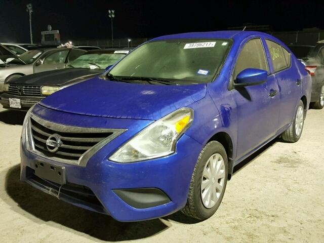 3N1CN7AP6GL839587 - 2016 NISSAN VERSA BLUE photo 2