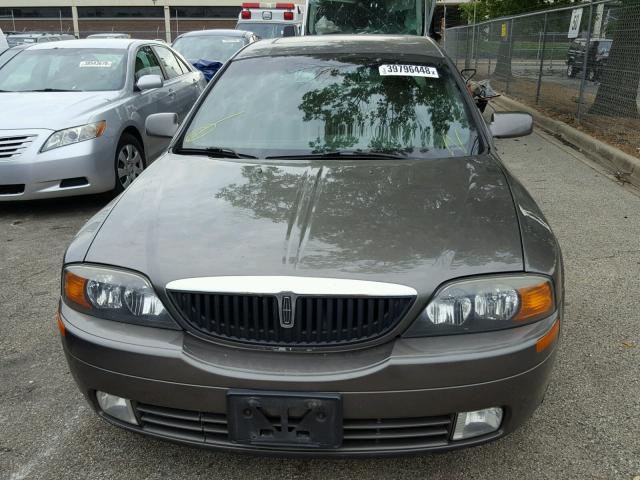 1LNHM87AX2Y681465 - 2002 LINCOLN LS 灰色 照片 9