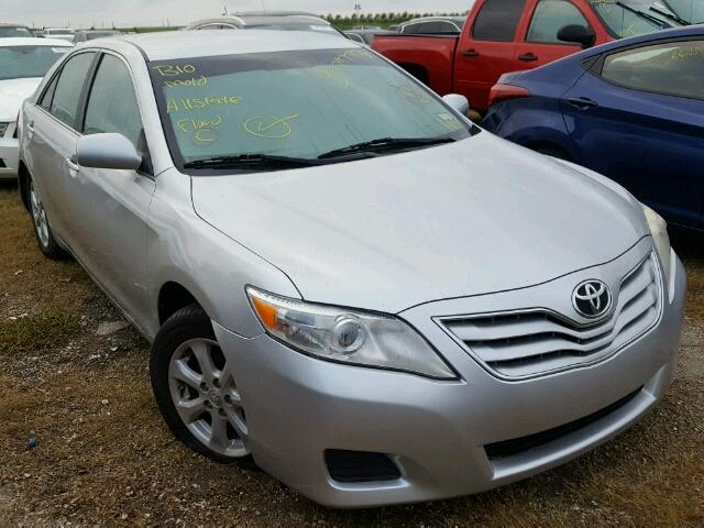 4T1BF3EK1BU118231 - 2011 TOYOTA CAMRY BASE SILVER photo 1