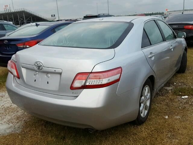 4T1BF3EK1BU118231 - 2011 TOYOTA CAMRY BASE SILVER photo 4