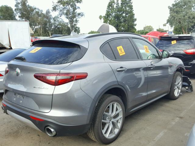 ZASFAKNN6J7B61220 - 2018 ALFA ROMEO STELVIO TI GRAY photo 4