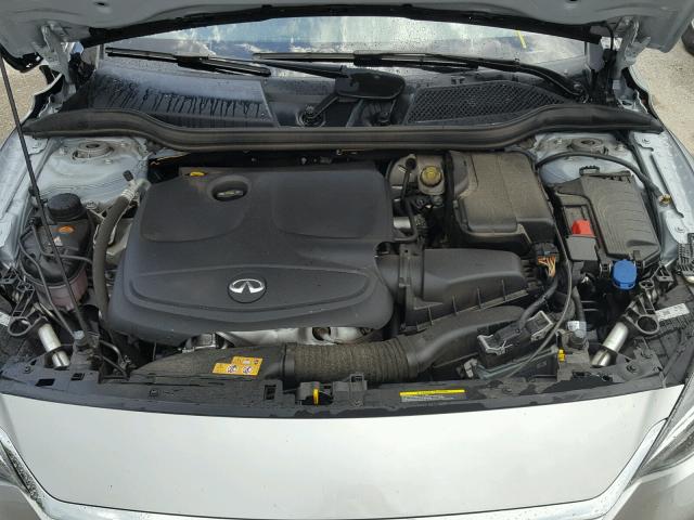 SJKCH5CP4HA033114 - 2017 INFINITI QX30 BASE SILVER photo 7