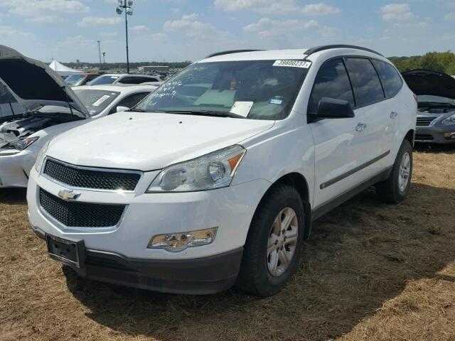 1GN1REED1AS116090 - 2010 CHEVROLET TRAVERSE WHITE photo 2