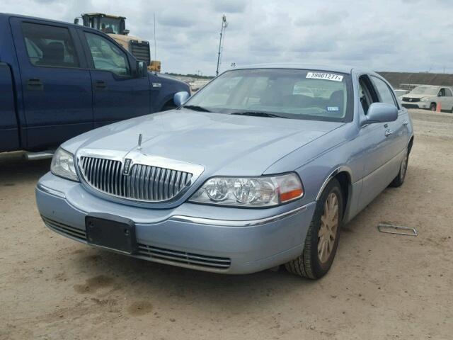 1LNHM81VX6Y645454 - 2006 LINCOLN TOWN CAR S BLUE photo 2