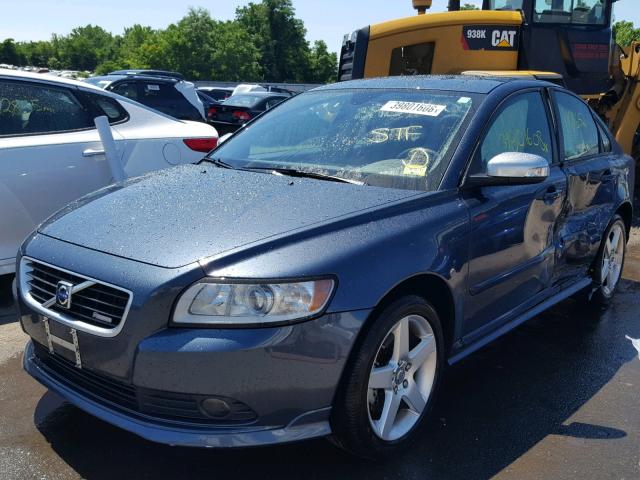 YV1MH672692467813 - 2009 VOLVO S40 T5 BLUE photo 2