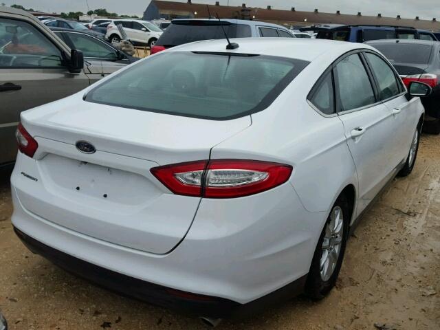 3FA6P0G75FR150600 - 2015 FORD FUSION S WHITE photo 4