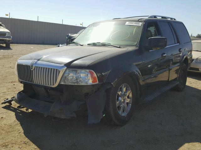 5LMFU27596LJ11531 - 2006 LINCOLN NAVIGATOR შავი ფოტო 2