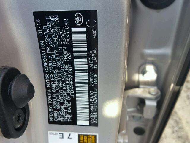 JTDKARFP9J3071163 - 2018 TOYOTA PRIUS PRIM 银色 照片 10