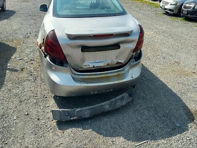 2G2WP552061118872 - 2006 PONTIAC GRAND PRIX ნაცრისფერი ფოტო 9