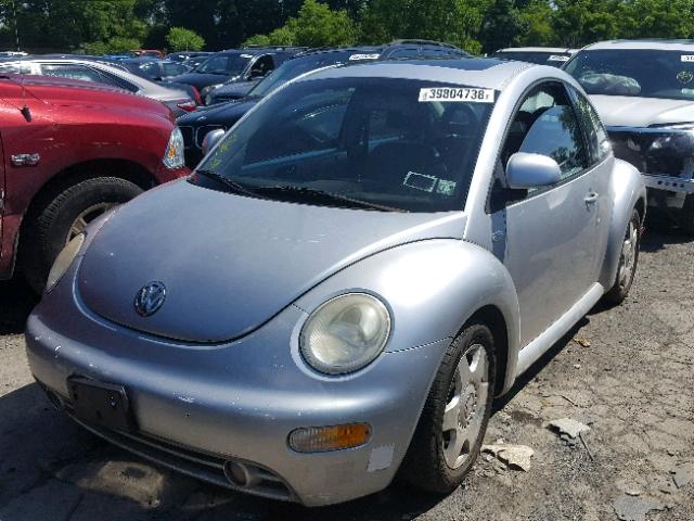 3VWDD21C4YM431229 - 2000 VOLKSWAGEN NEW BEETLE 灰色 照片 2
