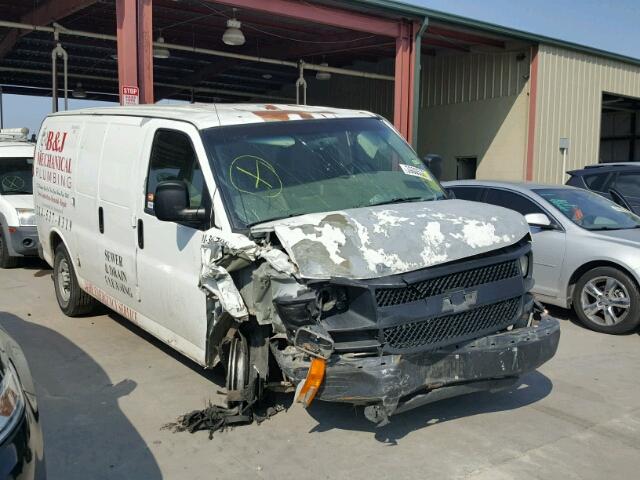 1GCGG25VX71240820 - 2007 CHEVROLET EXPRESS G2 WHITE photo 1