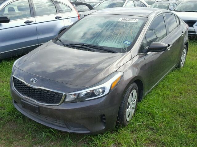 3KPFK4A7XHE021528 - 2017 KIA FORTE LX CHARCOAL photo 2