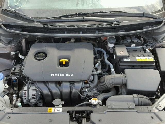 3KPFK4A7XHE021528 - 2017 KIA FORTE LX CHARCOAL photo 7