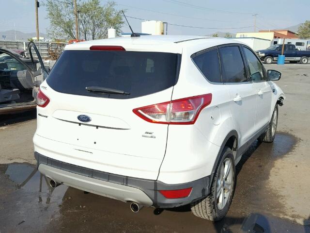 1FMCU9GXXDUD18484 - 2013 FORD ESCAPE SE WHITE photo 4