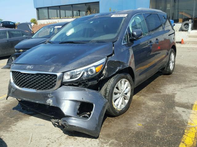 KNDMC5C12H6263206 - 2017 KIA SEDONA EX BLACK photo 2