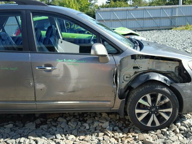 KNAHH8C8XA7321240 - 2010 KIA RONDO EX GRAY photo 9