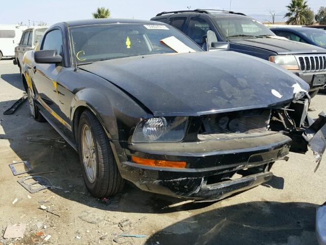 1ZVHT80N875263805 - 2007 FORD MUSTANG BLACK photo 1