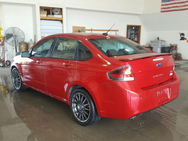 1FAHP3GN7AW189946 - 2010 FORD FOCUS SES RED photo 3