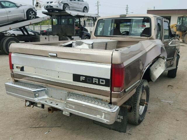 1FTHX26M1NKB92156 - 1992 FORD F250 SILVER photo 4