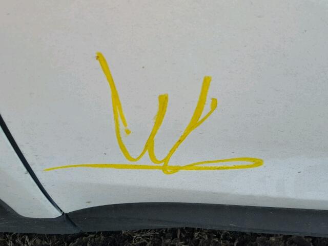 5XYZU3LB7EG176507 - 2014 HYUNDAI SANTA FE S 白色 照片 9