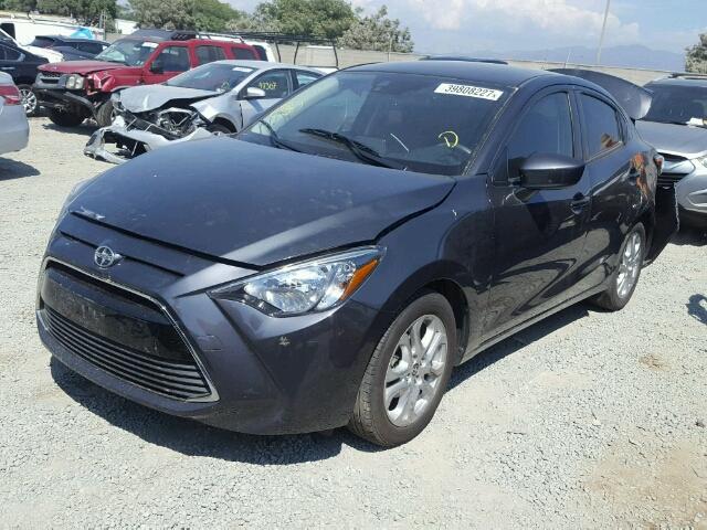 3MYDLBZV6GY128893 - 2016 TOYOTA SCION IA GRAY photo 2