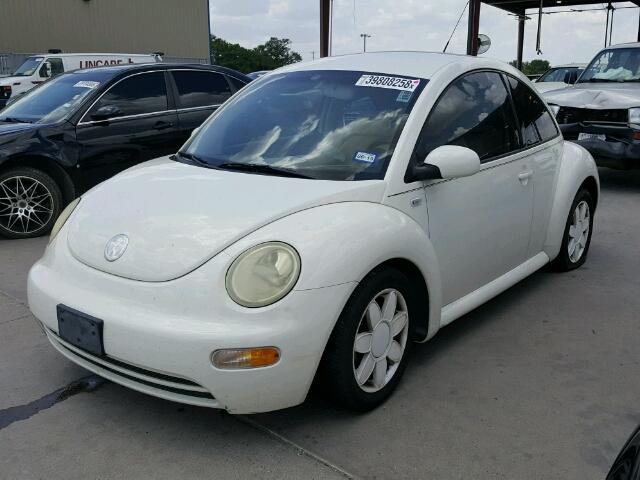 3VWBK21C83M427612 - 2003 VOLKSWAGEN NEW BEETLE 白色 照片 2