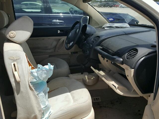 3VWBK21C83M427612 - 2003 VOLKSWAGEN NEW BEETLE 白色 照片 5