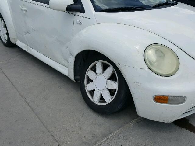 3VWBK21C83M427612 - 2003 VOLKSWAGEN NEW BEETLE 白色 照片 9