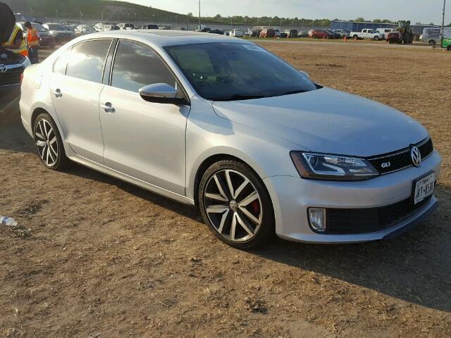 3VW567AJ8DM275636 - 2013 VOLKSWAGEN JETTA GLI SILVER photo 1